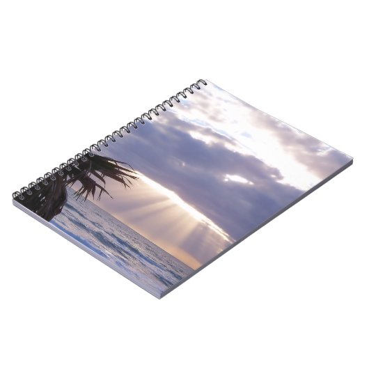 Verlichtde oceaan in de vroege ochtend notitieboek (Linkerzijde)