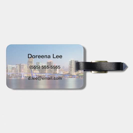 Verlichtde skyline van het centrum van Miami bij s Bagagelabel (Achterkant horizontaal)