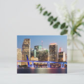 Verlichte horizon van Miami van de binnenstad bij Briefkaart (Staand voorkant)