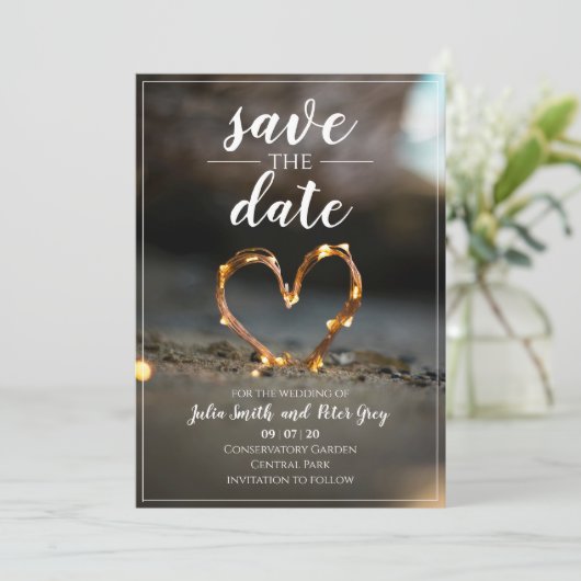 Verlichtend hart behalve de date trouwuitnodiging feestdagenkaart (Staand voorkant)