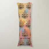 "Verlichtende elegantie" Lichaamskussen (Voorkant Verticaal)