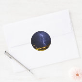 Verlichting-aanval Ronde Sticker (Envelop)