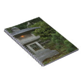 Verlichtingslantaarn in de Japanse tuin Notitieboek (Rechterzijde)