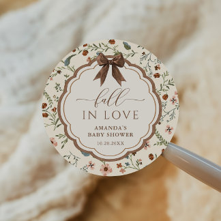 Verliefd worden Rustieke bloemige baby shower Ronde Sticker
