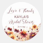 Verliefd zijn bordeauxrode dahlias bruidsfeest cad ronde sticker (Voorkant)