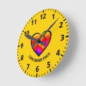 VERLIES NOOIT AANGEPASTE kleurrijke harten Ronde Klok (Hoek)
