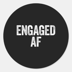 Verloofd Af T-shirt Pasgetrouwde Bruid En Bruidego Ronde Sticker