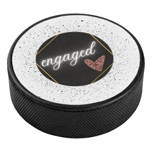 Verloofd Glam   Hockey Puck (3/4)