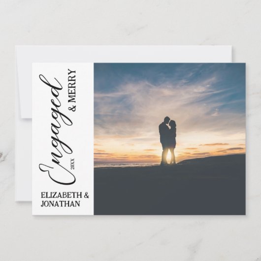 Verloofd & vrolijk paar foto feestdagenkaart (Voorkant)