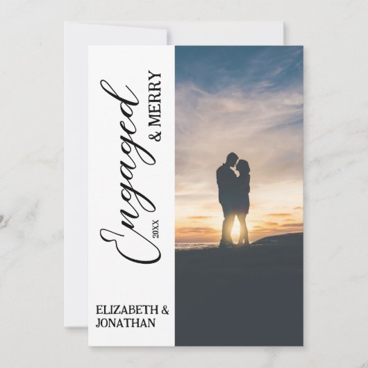 Verloofd & vrolijk paar foto feestdagenkaart (Voorkant)