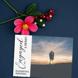 Verloofd & vrolijk paar foto feestdagenkaart