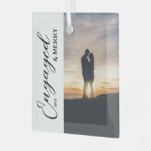 Verloofd & vrolijk paar foto glas ornament (Voorkant links)