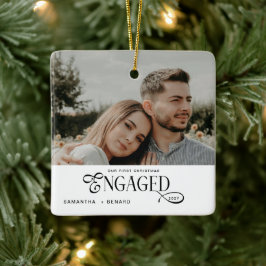 Verloofde stellen Foto Stijlvolle Eerste Kerstmis Keramisch Ornament