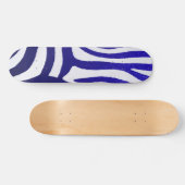 Verlooppatroon Blauwe Zebra op Modern Witte Design Persoonlijk Skateboard (Horizontaal)