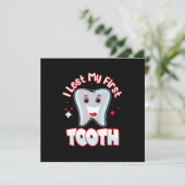 Verloren Eerste Tooth Cute Gefeliciteerd (Staand voorkant)