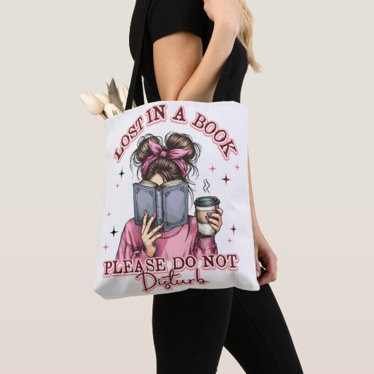 Verloren in een boek....  tote bag (Dichtbij)