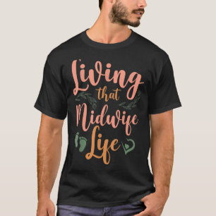 Verloskundige geboortewerker die in de verloskundi t-shirt