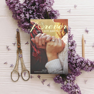 Verloven Klinkt als Eeuwig! Foto van de Verloving Save The Date