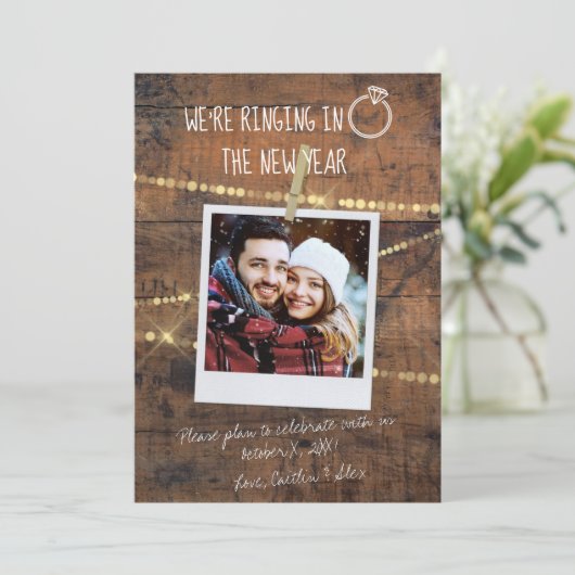 Verloving dat in Nieuw Jaar belt sparen de Datum (Staand voorkant)