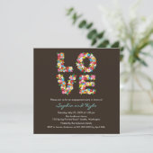 Verloving Whimsical LOVE Spring Flowers nodigt uit Kaart (Staand voorkant)