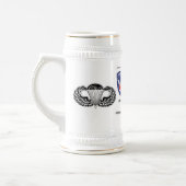 Verlovingen van de 11e luchtvaartsector bierpul (Links)