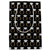 Verlovingsring met diamant in zwart goud medium cadeauzakje (Voorkant)