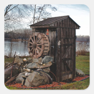 Vermaak over de oude outhouse vierkante sticker