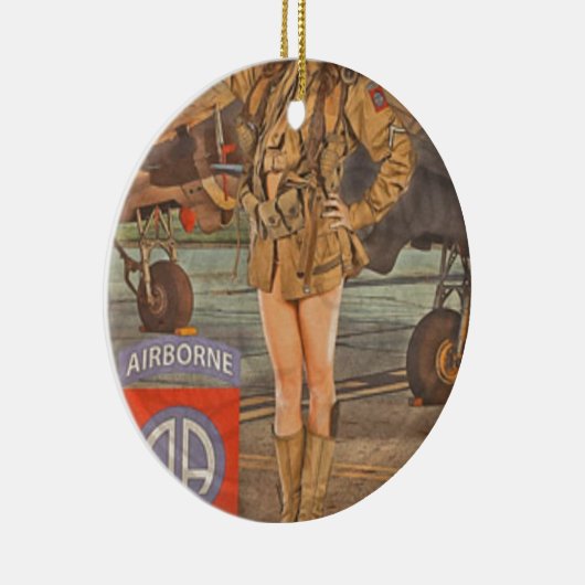 Vermeld in de 82e luchthaven keramisch ornament (Rechts)