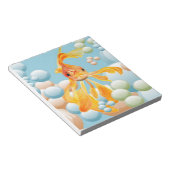 Vermiljoen goudvis in puistwater notitieblok (Schuin)