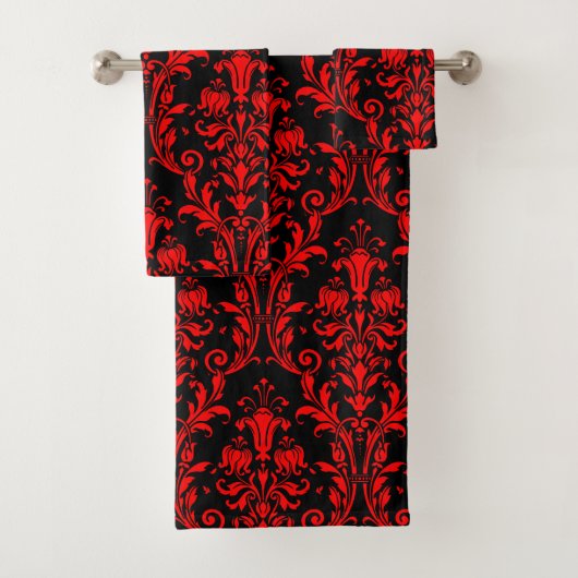 Vermiljoen Red Floral Damask op Black Bad Handdoek (Insitu)
