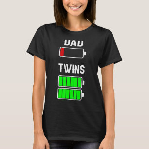 Vermoeide papa Lage Batterij Twins Volledige Charg T-shirt