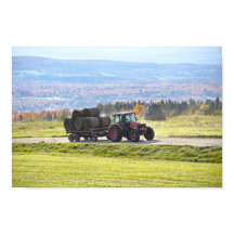 Vermont-tractor met hooibalen