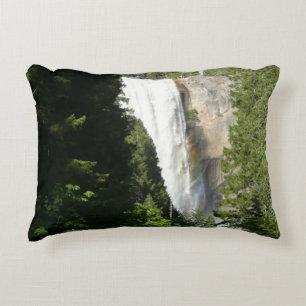 Vernal Falls II in Yosemite National Park Accent Kussen