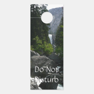 Vernal Falls in de verte bij Yosemite Deurhanger
