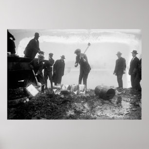 VERNIETIGING VAN LIQUOR DOOR FEDERALE AGENTEN 1923 POSTER