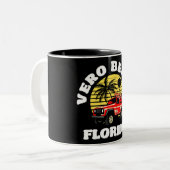 Vero Beach, Florida Tweekleurige Koffiemok (Voorkant links)