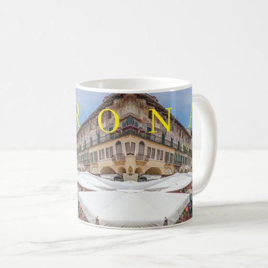 Verona Piazza Erbe uitzicht mok (Voorkant rechts)