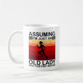 Verondersteld dat ik gewoon een oude dame was, was koffiemok (Links)