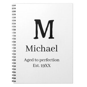 Verouderd tot perfectie est. 19XX monogram naam le Notitieboek