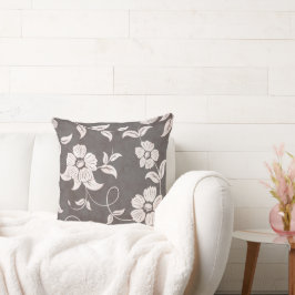 Verouderde  bruine bloemen kussen