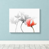 Verpakt canvas met zwarte en witte rozen, één roze (Insitu (Houten vloer))