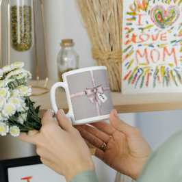 Verpakt in een roze strik koffiemok