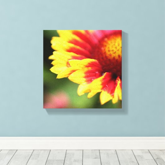Verpakte botanische canvas bloem fotografie print (Insitu (Houten vloer))