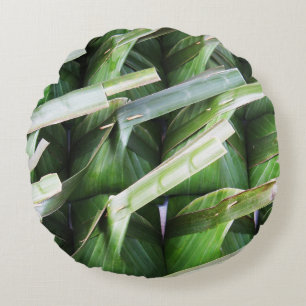 Verpakte lederpakketten voor bananen rond kussen