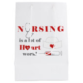 Verpleegkunde is een heleboel hartslag medium cadeauzakje (Achterkant)
