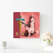 VERPLEEGKUNDIGE EN REDDINGSHOND /Goud Caduceus RN  Vierkante Klok (Huis)