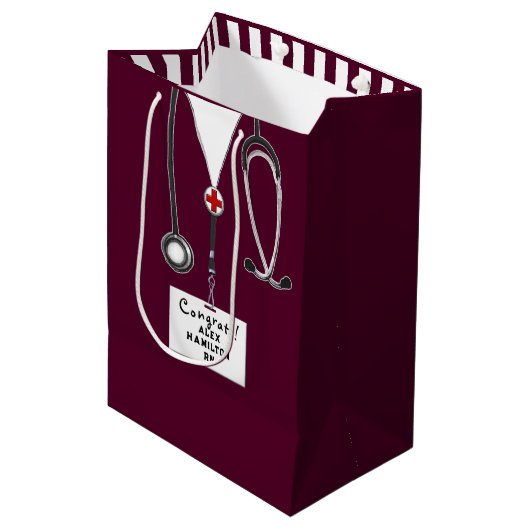 Verpleegkundige of arts Congrats Medium Gift Bag Medium Cadeauzakje (Voorkant Gekanteld)