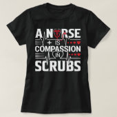 Verpleegkundige verpleegster Een verpleegster is c T-shirt (Design voorkant)