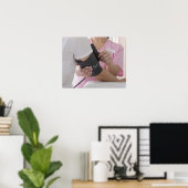 Verpleegkundigen die de bloeddruk van de patiënt v poster (Thuiskantoor)
