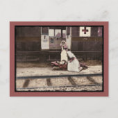 Verpleegkundigen en gewonden op treinstation briefkaart (Voorkant)